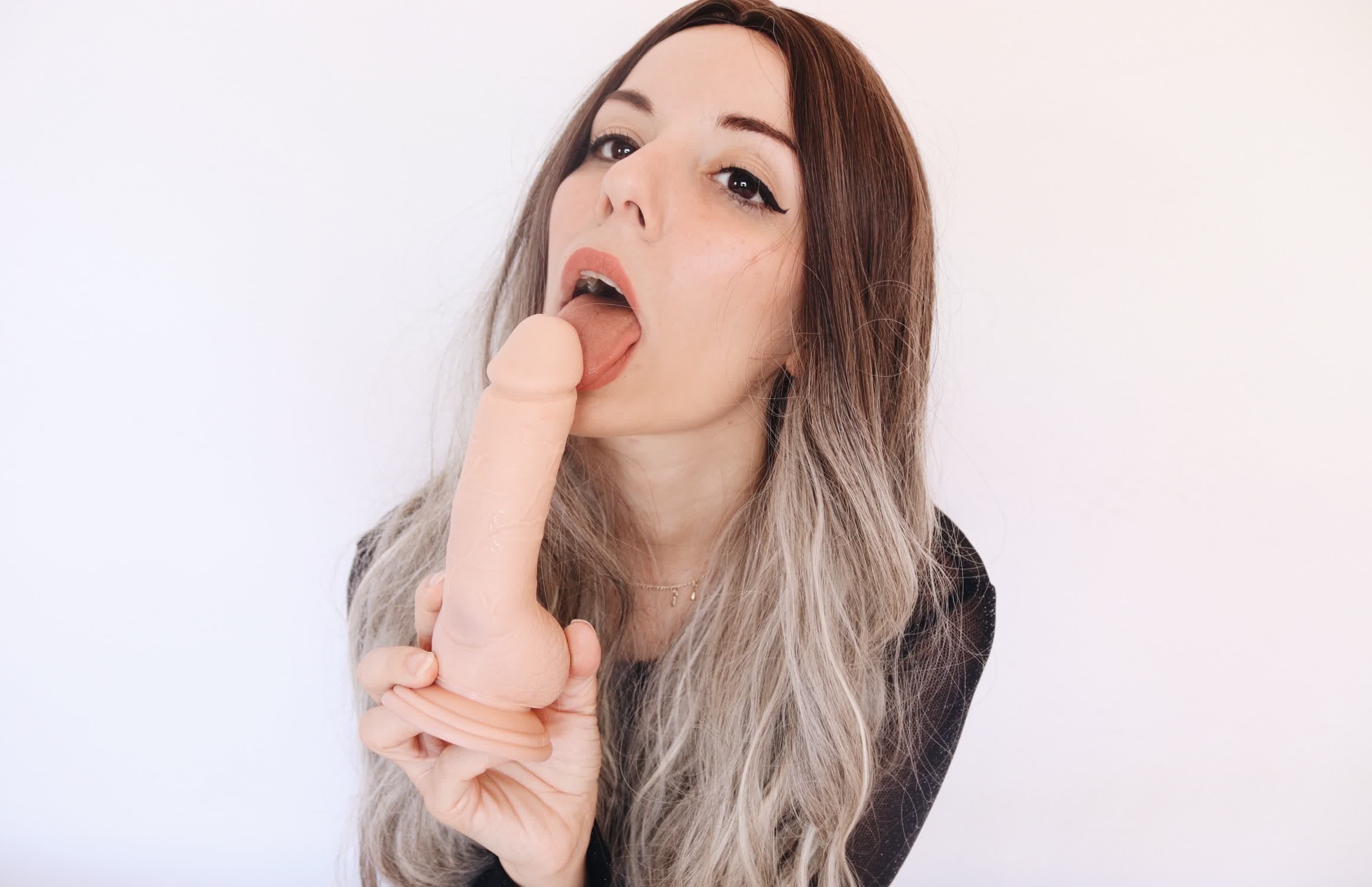 sheislaau